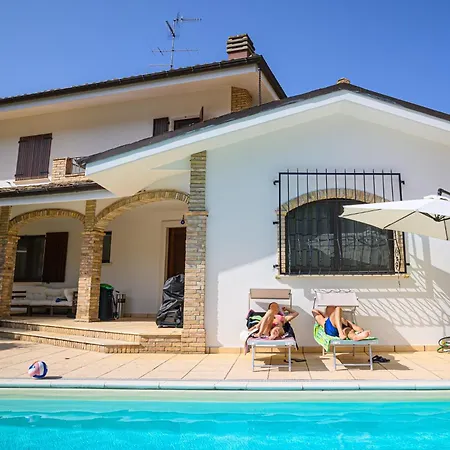 Klaudja Apartament Pianella (Pescara)